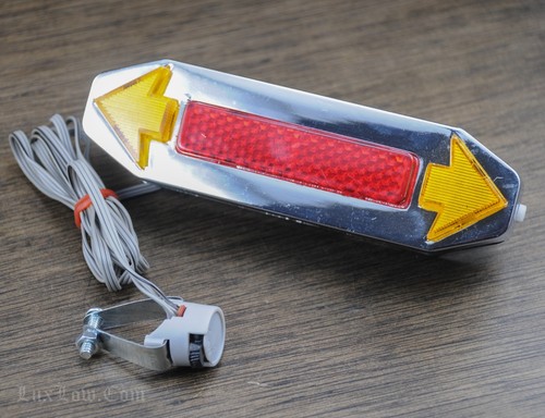 Bicycle turn signal light - signal,